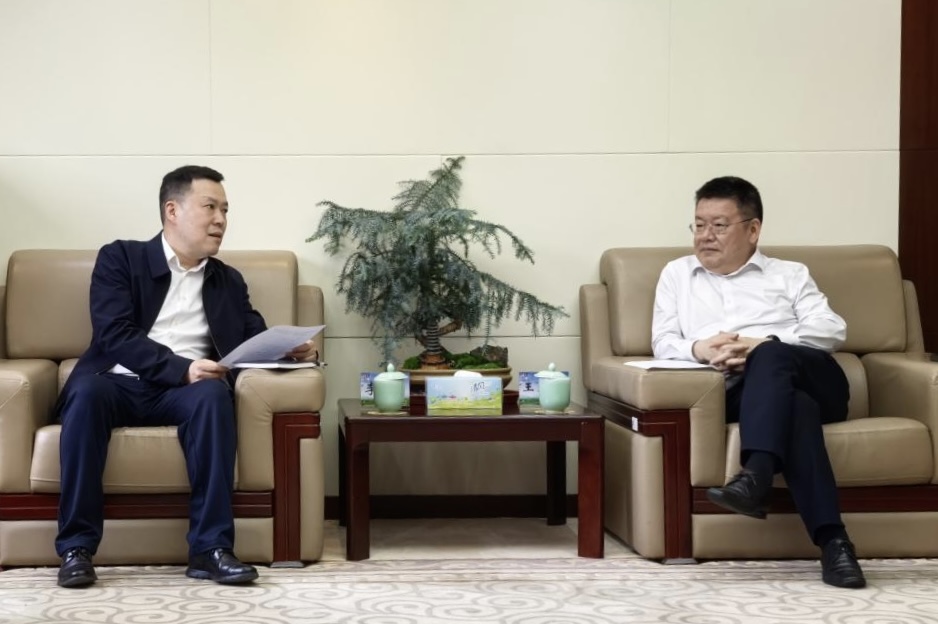 4aa125fb04d19d1ab6a779f73b972c43.jpg 4aa125fb04d19d1ab6a779f73b972c43.jpg